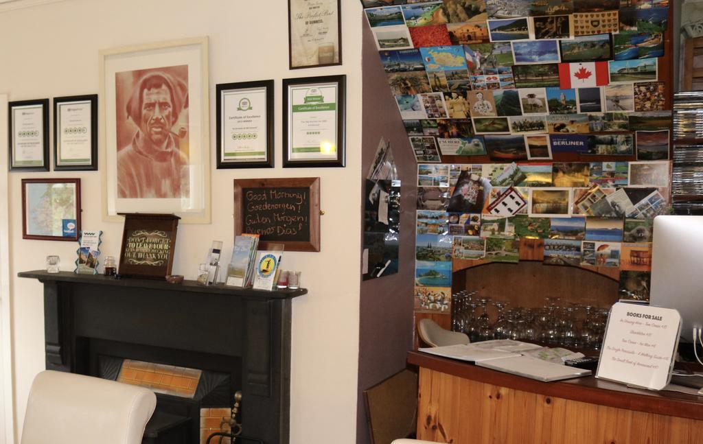 The Old Anchor B&B Anascaul מראה חיצוני תמונה